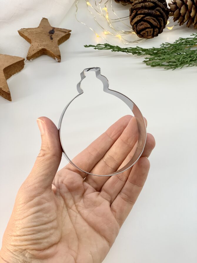 Medium Christmas Cutters | Set of 3 - Image 4