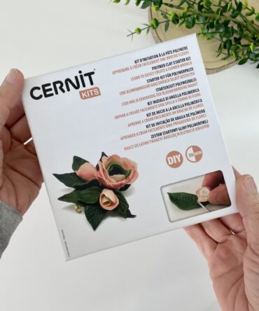 Cernit Polymer Clay Starter Kit | Flower Brooch