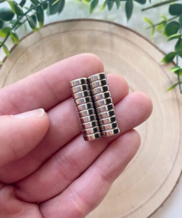Mini Round Magnets 8mm | Set of 20